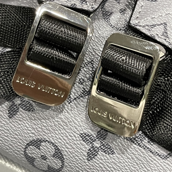 ルイヴィトンバッグ角部分ディテール